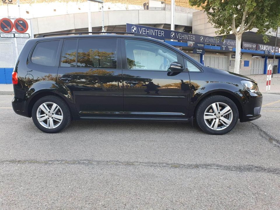 Volkswagen Touran 2011 foto 3