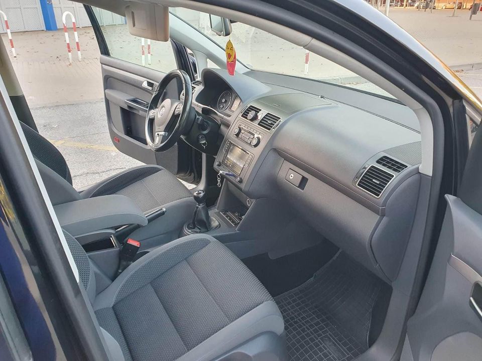 Volkswagen Touran 2011 foto 5